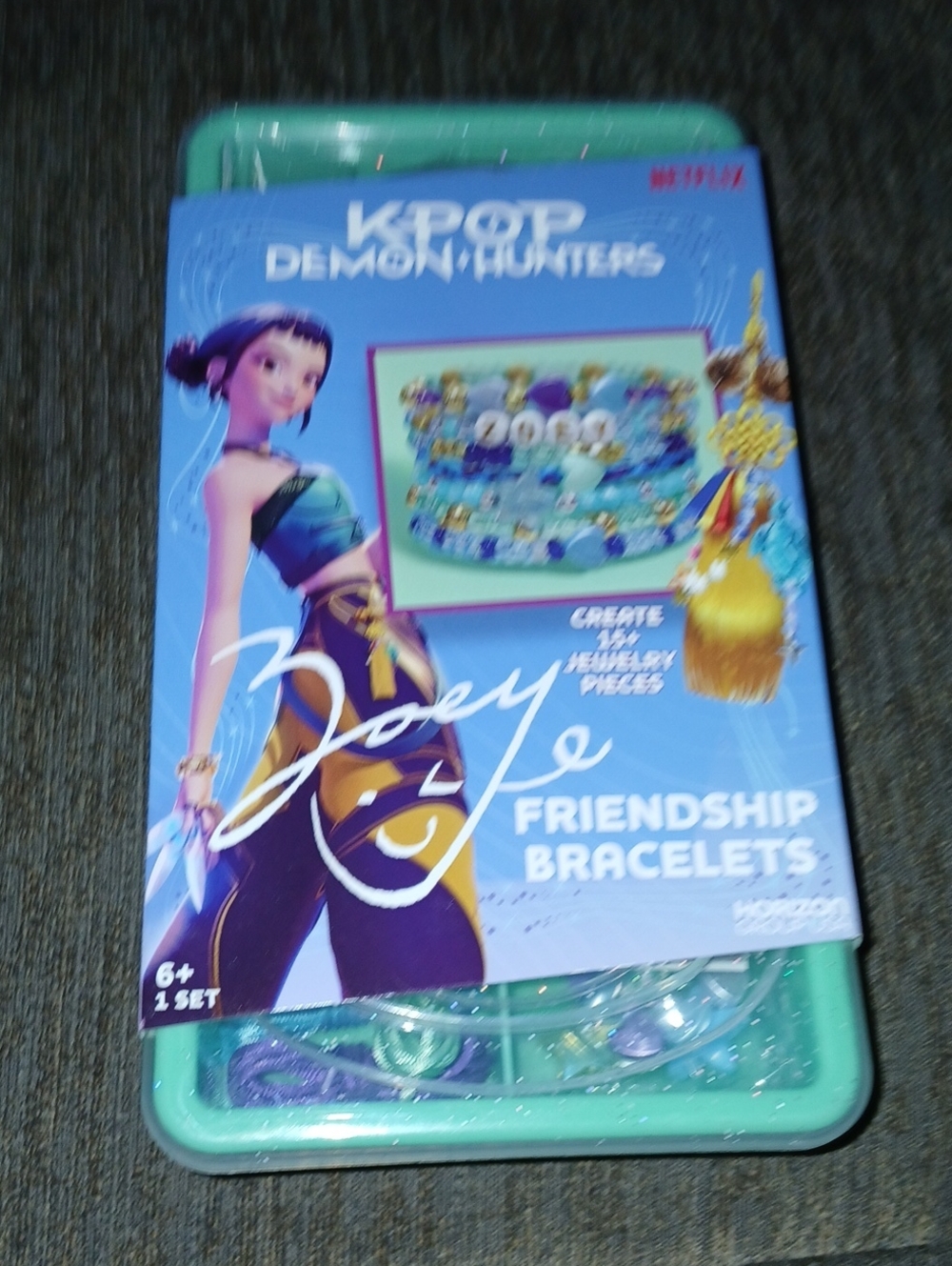 KPOP Demon Hunters Zoey Friendship Bracelet Kit